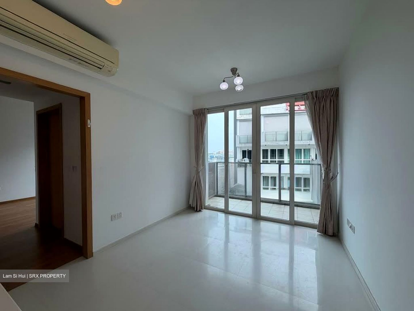Vacanza @ East (D14), Condominium #586214441